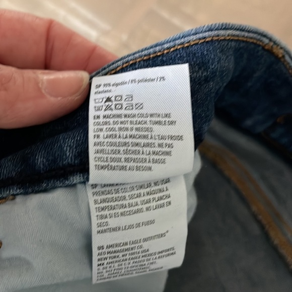 American Eagle Outfitters Jeans High Rise Curvy size 4 Short - Picture 6 of 9